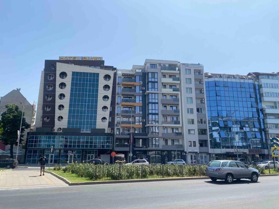 Apartamento Cozy-1Bd Flat Plovdiv Exterior foto