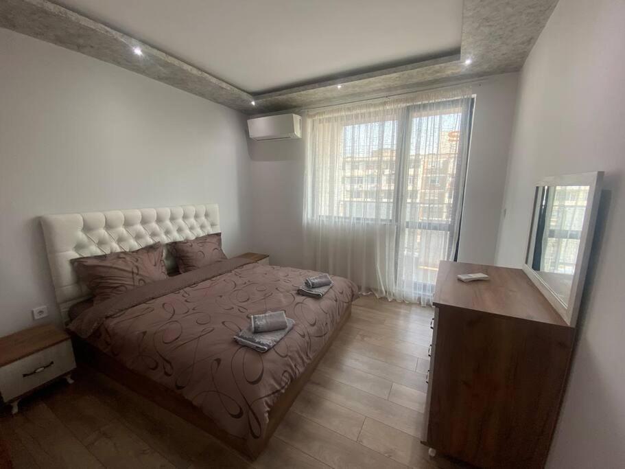 Apartamento Cozy-1Bd Flat Plovdiv Exterior foto
